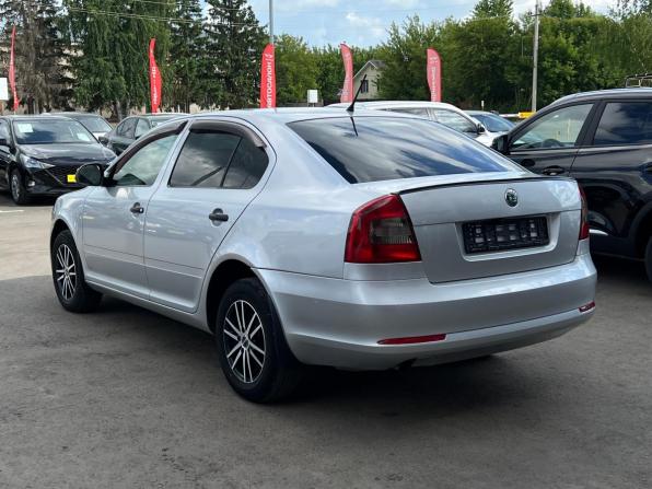 Skoda Octavia II (A5) Рестайлинг с пробегом 2013 года, цена 750 000 рублей, 257535 км, лифтбек, Автокод Объявления
