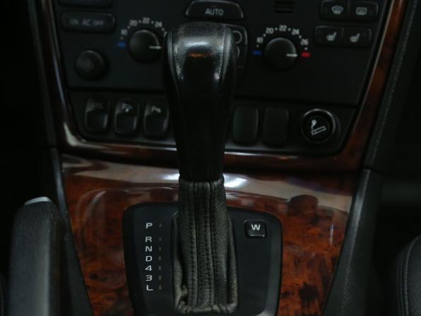 Volvo S60 I Рестайлинг с пробегом 2005 года, цена 591 000 рублей, 245500 км, седан, Автокод Объявления