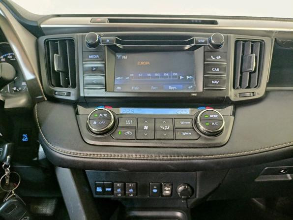 Toyota RAV4 IV (XA40) Рестайлинг с пробегом 2015 года, цена 2 015 000 рублей, 120000 км, внедорожник, Автокод Объявления