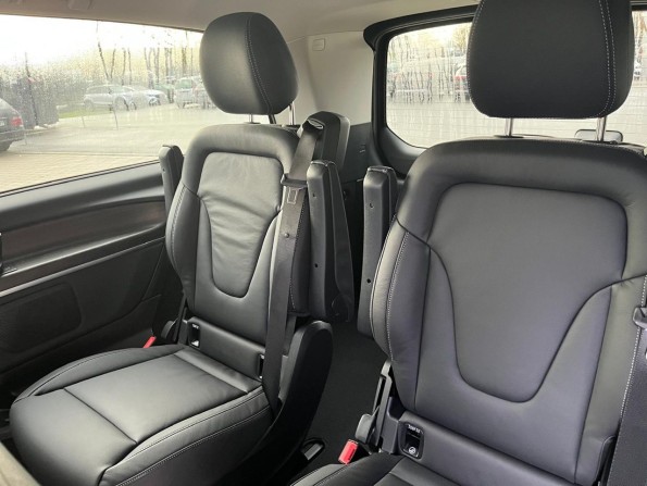 Новый Mercedes-Benz V-Класс III (W447) Рестайлинг 2 2024 года, цена 16 600 000 рублей, минивэн, Автокод Объявления