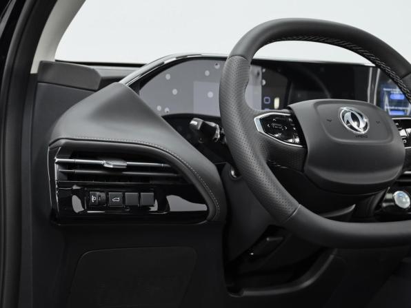 Dongfeng Huge с пробегом 2025 года, цена 2 749 000 рублей, 17 км, внедорожник, Автокод Объявления
