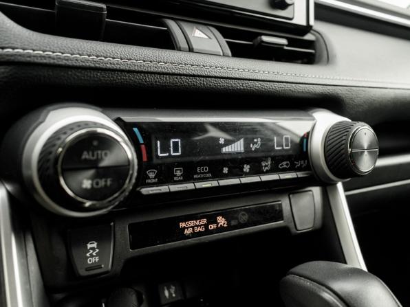 Toyota RAV4 V (XA50) с пробегом 2019 года, цена 2 200 000 рублей, 84552 км, внедорожник, Автокод Объявления