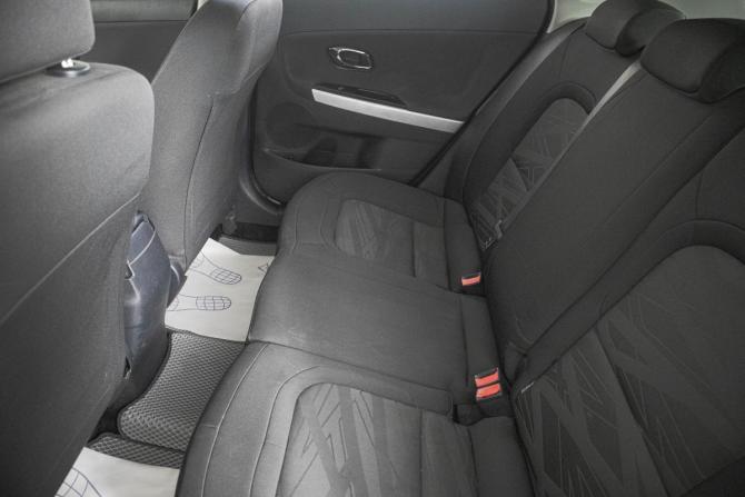 Kia Ceed II Рестайлинг с пробегом 2016 года, цена 899 000 рублей, 270000 км, хэтчбек, Автокод Объявления