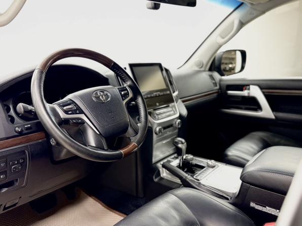 Toyota Land Cruiser 200 Series Рестайлинг 2 с пробегом 2016 года, цена 5 620 000 рублей, 181572 км, внедорожник, Автокод Объявления