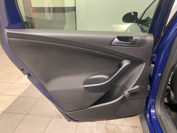Volkswagen Passat B6 с пробегом 2009 года, цена 499 000 рублей, 307000 км, универсал, Автокод Объявления