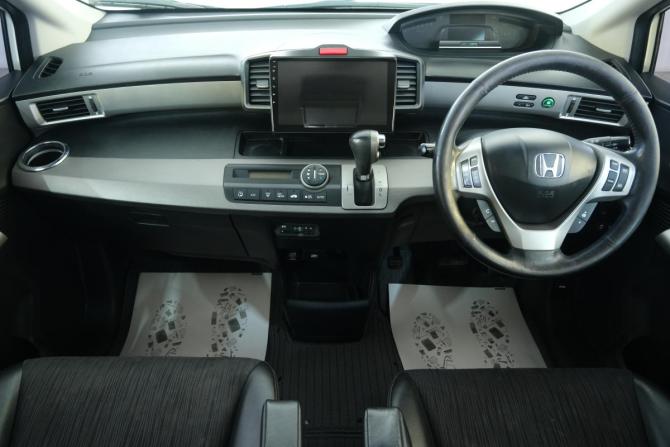 Honda Freed I Рестайлинг с пробегом 2012 года, цена 1 219 000 рублей, 141000 км, компактвэн, Автокод Объявления