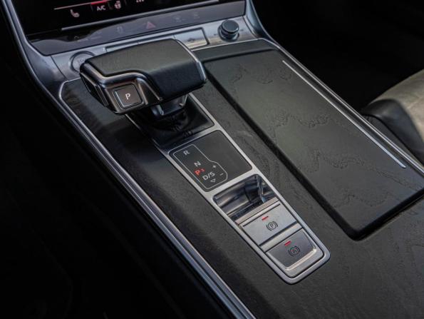 Audi A6 V (C8) с пробегом 2019 года, цена 3 599 000 рублей, 183902 км, седан, Автокод Объявления