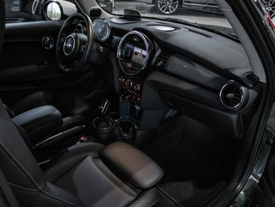 Mini Hatch III (F55/F56) Рестайлинг Москва  - изображение 7