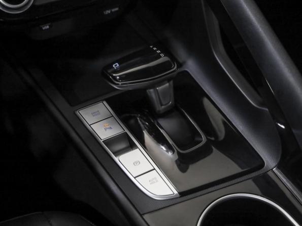 Hyundai Elantra VII (CN7) с пробегом 2023 года, цена 2 126 000 рублей, 29049 км, седан, Автокод Объявления