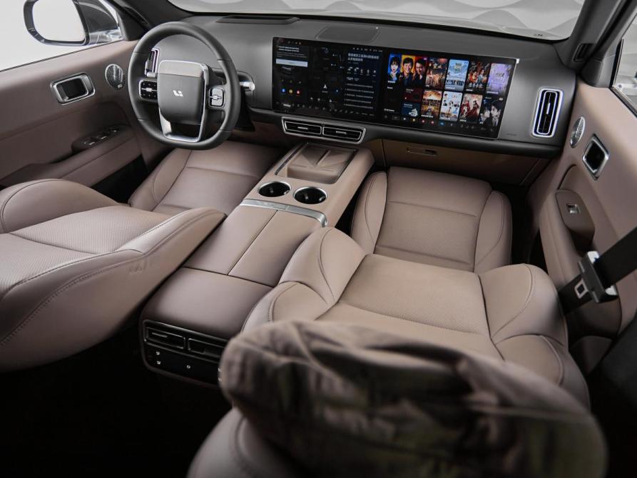 Li Auto (Lixiang) L6 Москва  - изображение 13