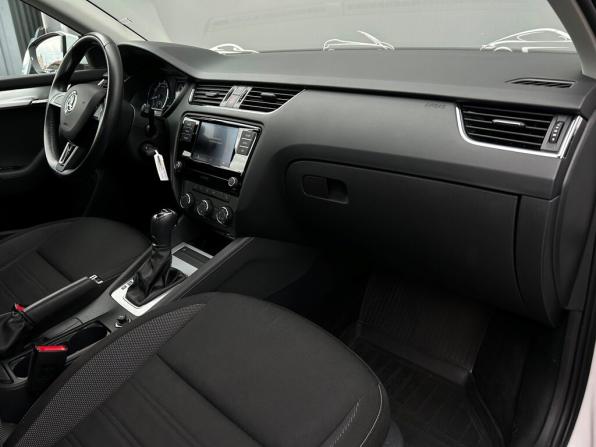 Skoda Octavia III (A7) Рестайлинг с пробегом 2019 года, цена 1 788 200 рублей, 77485 км, лифтбек, Автокод Объявления
