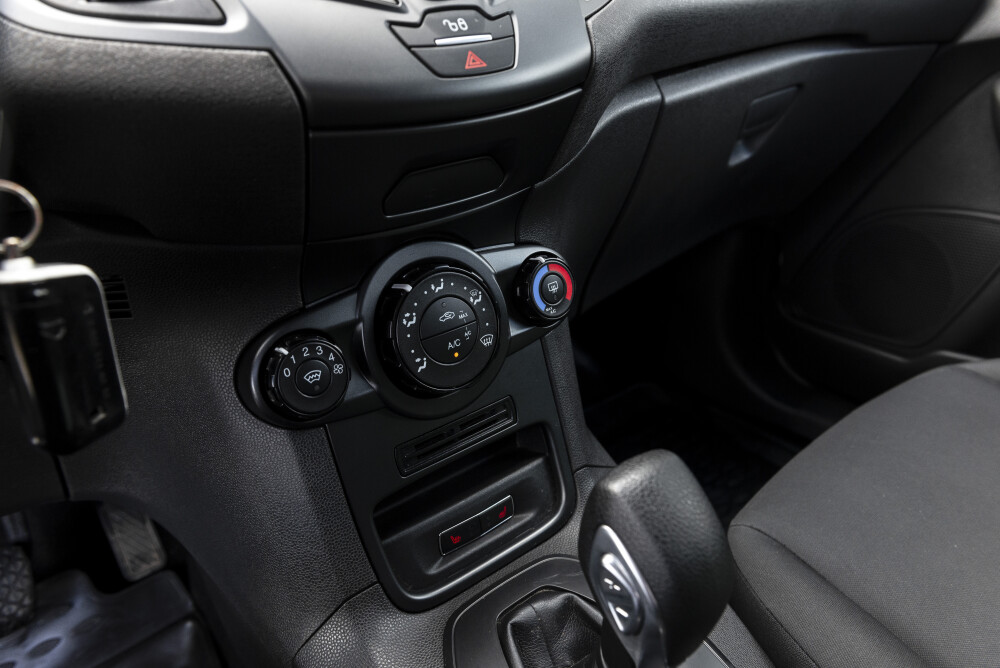 Ford Fiesta Mk6 Рестайлинг Казань  - изображение 15