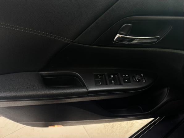 Honda Accord IX с пробегом 2013 года, цена 1 350 000 рублей, 205000 км, седан, Автокод Объявления