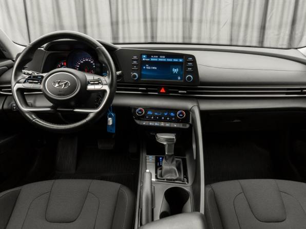 Hyundai Elantra VII (CN7) с пробегом 2021 года, цена 1 945 000 рублей, 116294 км, седан, Автокод Объявления