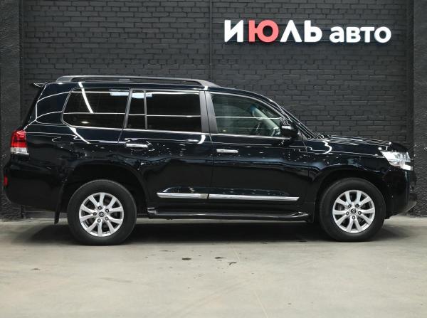 Toyota Land Cruiser 200 Series Рестайлинг 2 с пробегом 2015 года, цена 5 500 000 рублей, 256870 км, внедорожник, Автокод Объявления