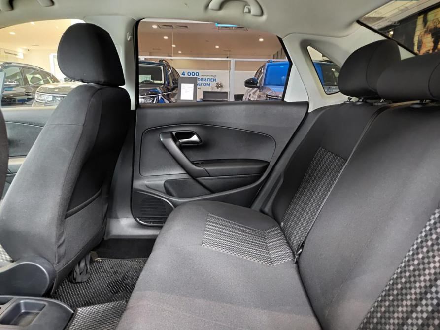 Volkswagen Polo V Рестайлинг Казань  - изображение 15