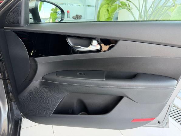 Kia Cerato IV с пробегом 2021 года, цена 2 250 000 рублей, 40341 км, седан, Автокод Объявления