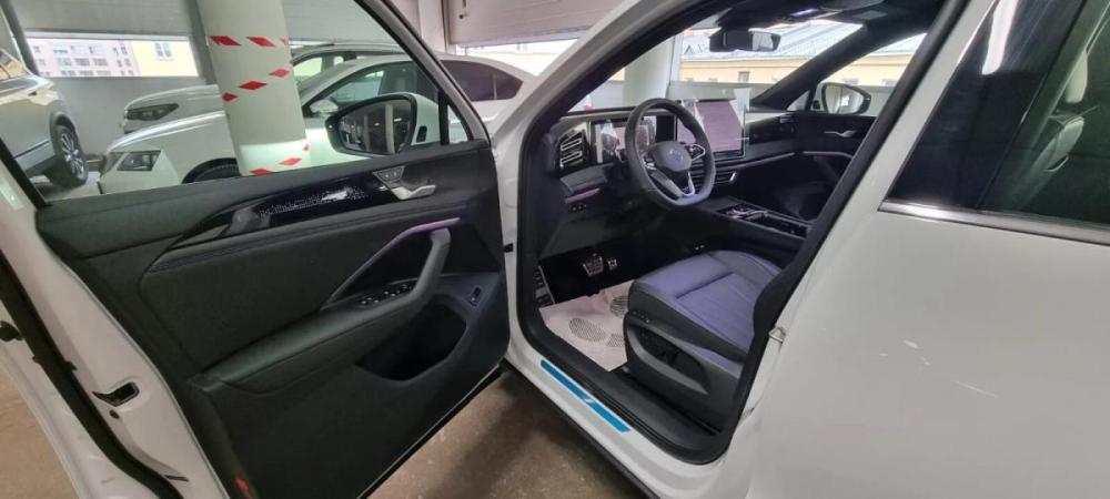 Volkswagen Tiguan II Рестайлинг (China Market) Великий Новгород  - изображение 11