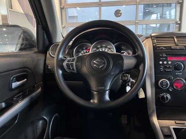 Suzuki Grand Vitara II Рестайлинг с пробегом 2011 года, цена 800 000 рублей, 316970 км, внедорожник, Автокод Объявления
