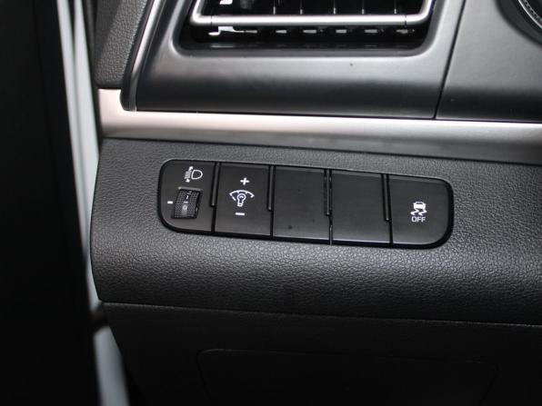 Hyundai Elantra VI (AD) Рестайлинг с пробегом 2019 года, цена 1 699 900 рублей, 126579 км, седан, Автокод Объявления