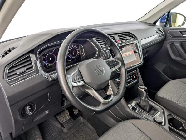 Volkswagen Tiguan II Рестайлинг с пробегом 2021 года, цена 4 215 000 рублей, 34083 км, внедорожник, Автокод Объявления