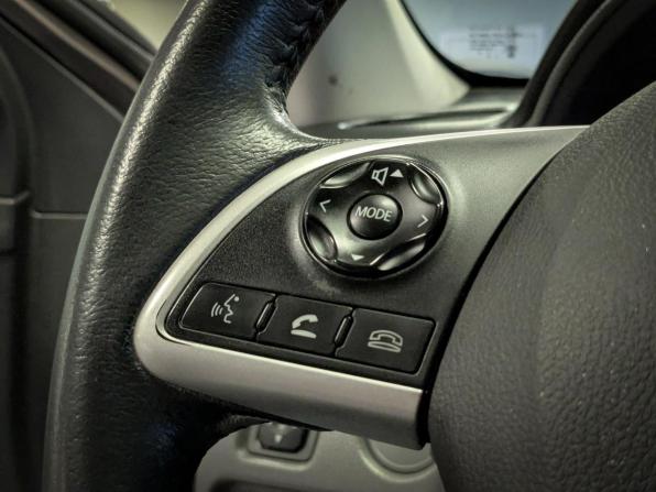 Mitsubishi L200 V с пробегом 2016 года, цена 2 299 500 рублей, 120000 км, пикап, Автокод Объявления