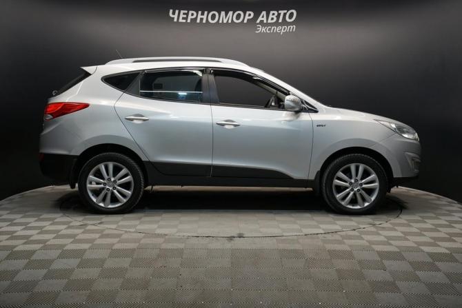 Hyundai Tucson II с пробегом 2010 года, цена 1 377 000 рублей, 189058 км, внедорожник, Автокод Объявления