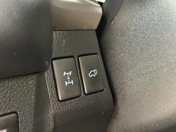 Toyota RAV4 IV (XA40) Рестайлинг с пробегом 2017 года, цена 2 145 000 рублей, 183924 км, внедорожник, Автокод Объявления