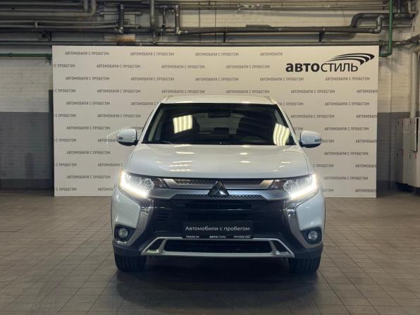 Mitsubishi Outlander III Рестайлинг 3 с пробегом 2019 года, цена 1 899 000 рублей, 126000 км, внедорожник, Автокод Объявления
