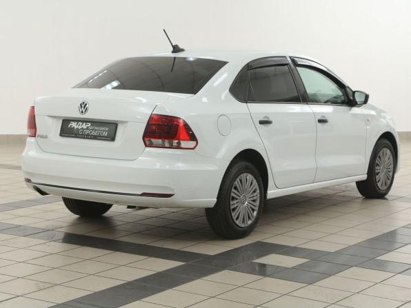 Volkswagen Polo V Рестайлинг с пробегом 2017 года, цена 979 000 рублей, 157000 км, седан, Автокод Объявления