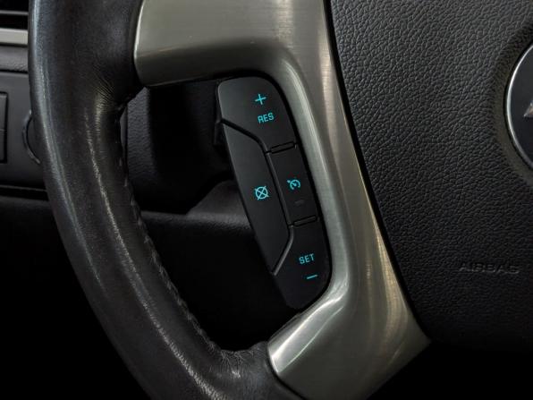 Chevrolet Tahoe III с пробегом 2013 года, цена 3 000 000 рублей, 86663 км, внедорожник, Автокод Объявления