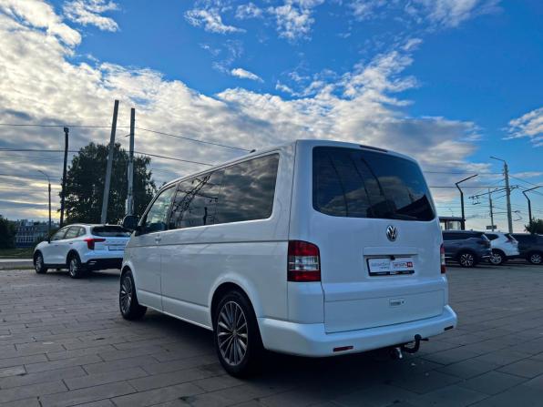 Volkswagen Transporter T5 Рестайлинг с пробегом 2010 года, цена 1 525 000 рублей, 333000 км, минивэн, Автокод Объявления