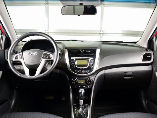 Hyundai Solaris I с пробегом 2013 года, цена 949 995 рублей, 97197 км, седан, Автокод Объявления