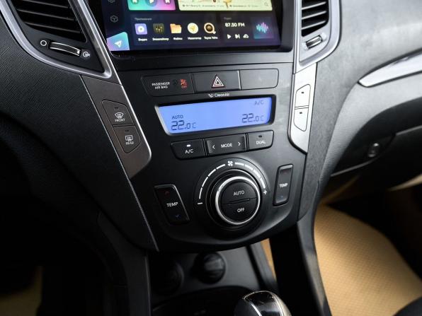 Hyundai Santa Fe III с пробегом 2013 года, цена 1 748 000 рублей, 115280 км, внедорожник, Автокод Объявления