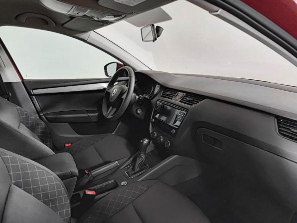 Skoda Octavia III (A7) Рестайлинг с пробегом 2017 года, цена 1 450 000 рублей, 221762 км, лифтбек, Автокод Объявления
