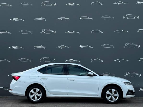 Skoda Octavia IV (A8) с пробегом 2021 года, цена 2 097 400 рублей, 127562 км, лифтбек, Автокод Объявления