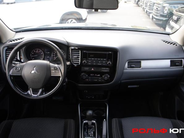 Mitsubishi Outlander III Рестайлинг 2 с пробегом 2018 года, цена 1 998 000 рублей, 41584 км, внедорожник, Автокод Объявления