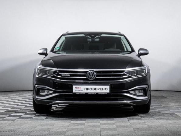 Volkswagen Passat B8 Рестайлинг с пробегом 2020 года, цена 3 490 000 рублей, 157530 км, универсал, Автокод Объявления