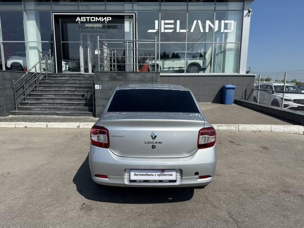 Renault Logan II с пробегом 2017 года, цена 570 000 рублей, 251702 км, седан, Автокод Объявления