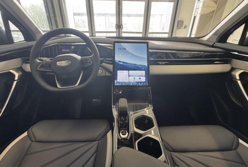 Geely Atlas II Волгоград  - изображение 8