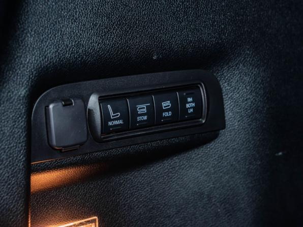 Ford Explorer V Рестайлинг 2 с пробегом 2019 года, цена 3 290 000 рублей, 93062 км, внедорожник, Автокод Объявления
