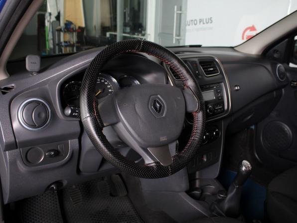Renault Logan II с пробегом 2017 года, цена 765 000 рублей, 211940 км, седан, Автокод Объявления