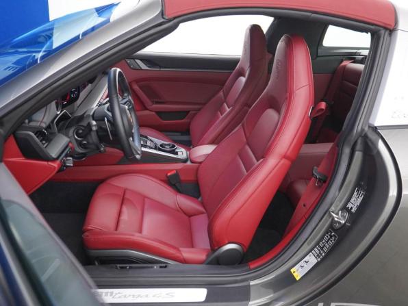 Porsche 911 VIII (992) с пробегом 2023 года, цена 22 890 052 рубля, 9656 км, тарга, Автокод Объявления
