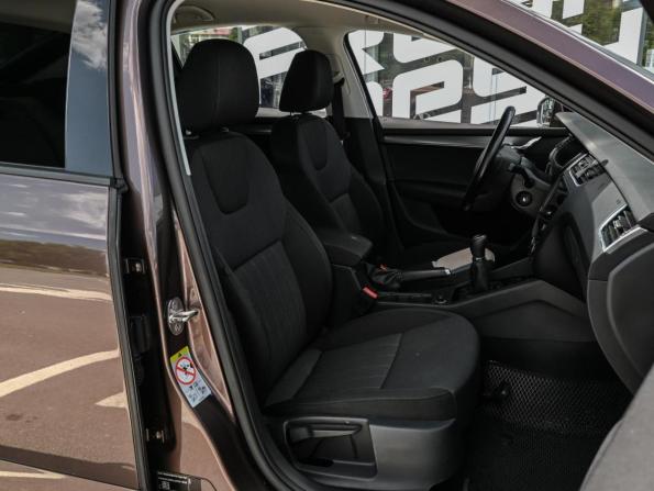Skoda Octavia III (A7) Рестайлинг с пробегом 2018 года, цена 1 559 000 рублей, 182126 км, лифтбек, Автокод Объявления