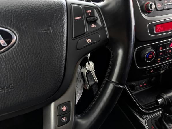 Kia Sorento II Рестайлинг с пробегом 2017 года, цена 1 810 000 рублей, 209222 км, внедорожник, Автокод Объявления