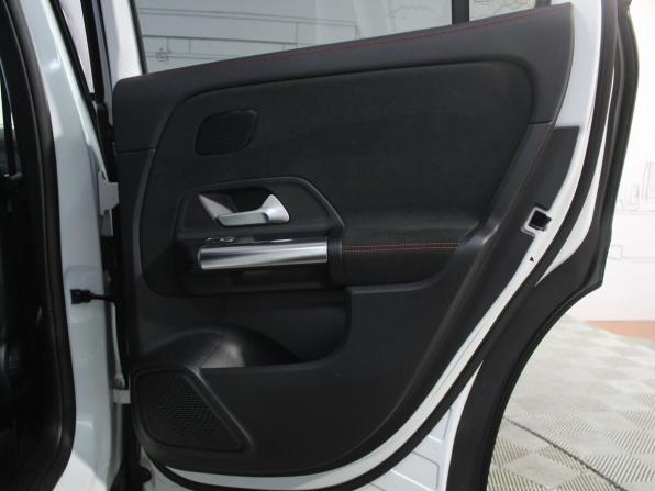 Mercedes-Benz GLA II (H247) с пробегом 2021 года, цена 3 499 000 рублей, 31544 км, внедорожник, Автокод Объявления