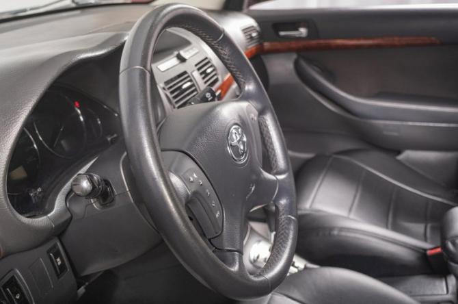 Toyota Avensis II с пробегом 2005 года, цена 899 000 рублей, 209379 км, седан, Автокод Объявления