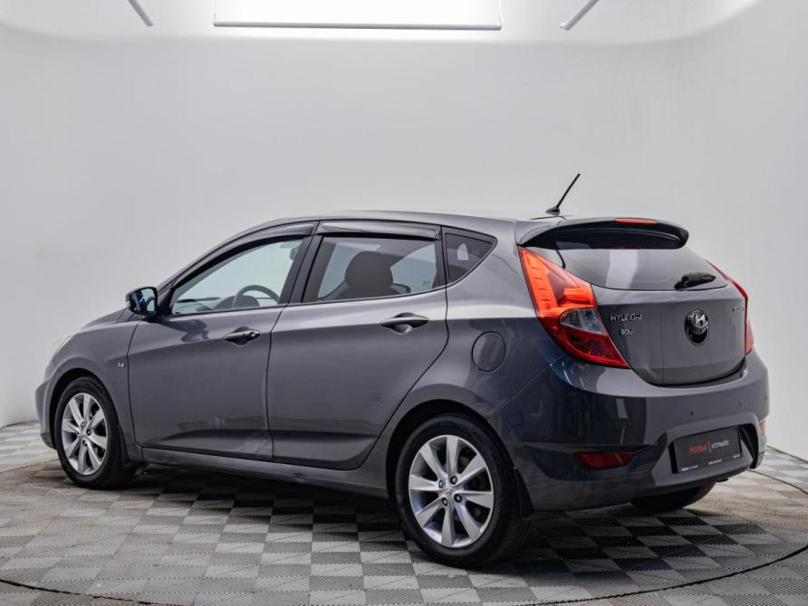 Hyundai Solaris I Москва  - изображение 3