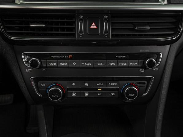 Kia Optima IV Рестайлинг с пробегом 2019 года, цена 1 918 111 рублей, 83029 км, седан, Автокод Объявления