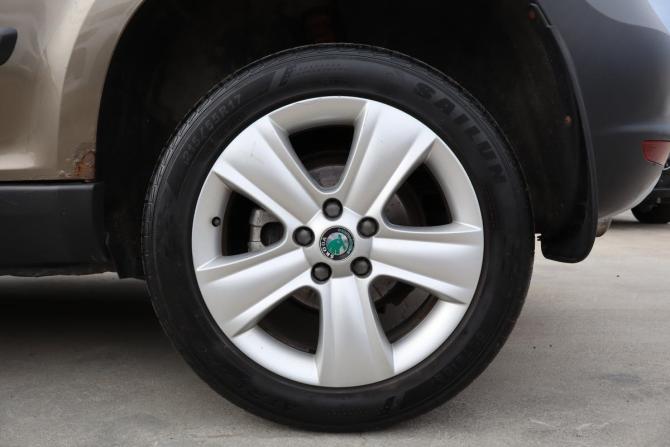 Skoda Yeti I с пробегом 2012 года, цена 899 000 рублей, 126000 км, внедорожник, Автокод Объявления